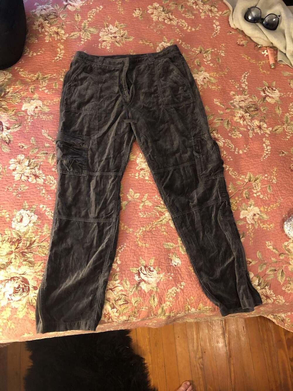 Sundance Gray Velvet Corduroy Cargo Pants Size 12